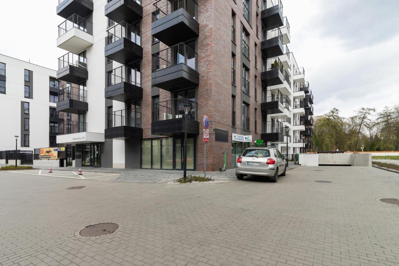 Movie Jacuzzi Apartment At The Main Station By Noclegi Renters Krakkó Kültér fotó
